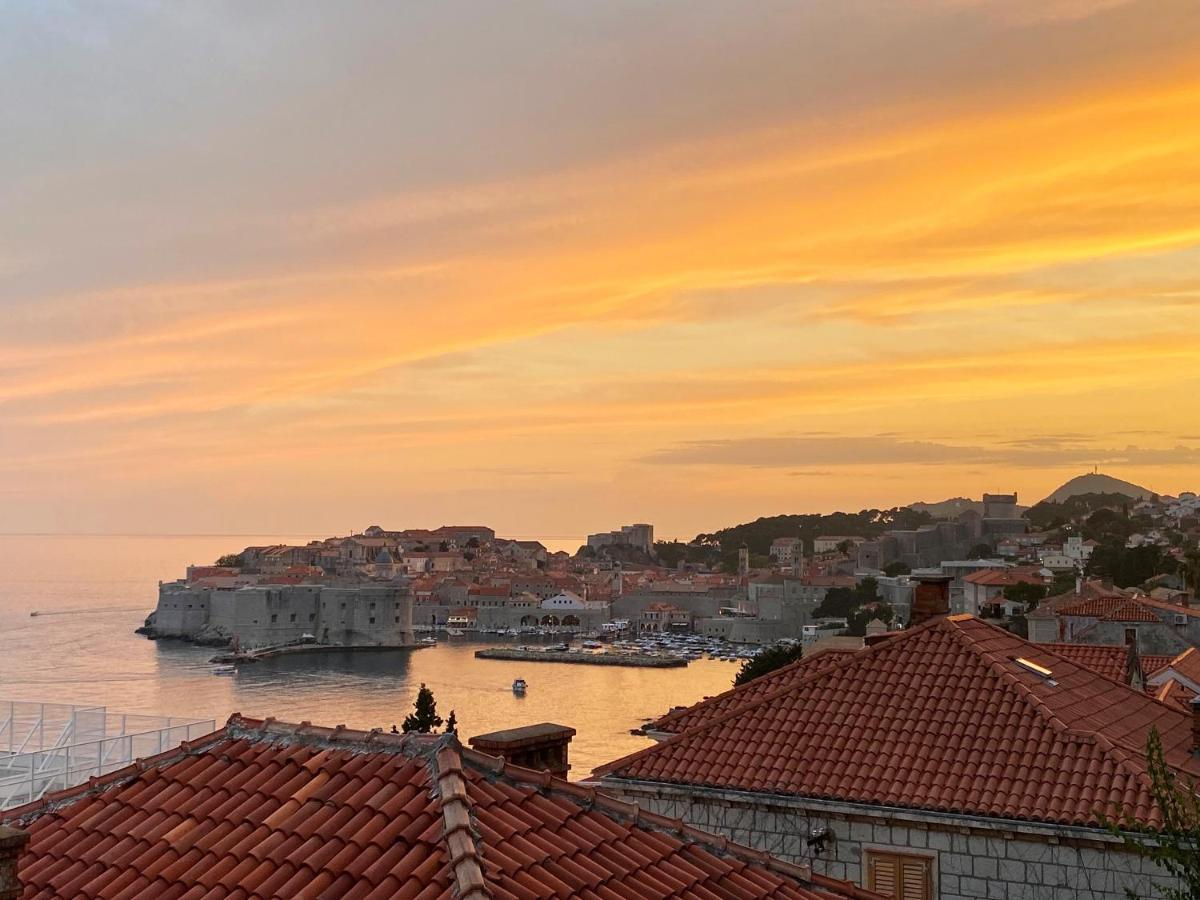 Sunset Over The Dubrovnik'S Old Town Exteriér fotografie